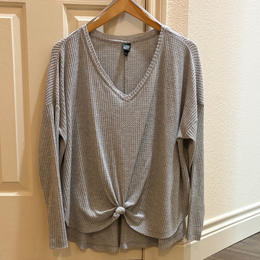 Wild Fable Light Gray Textured Knit Top